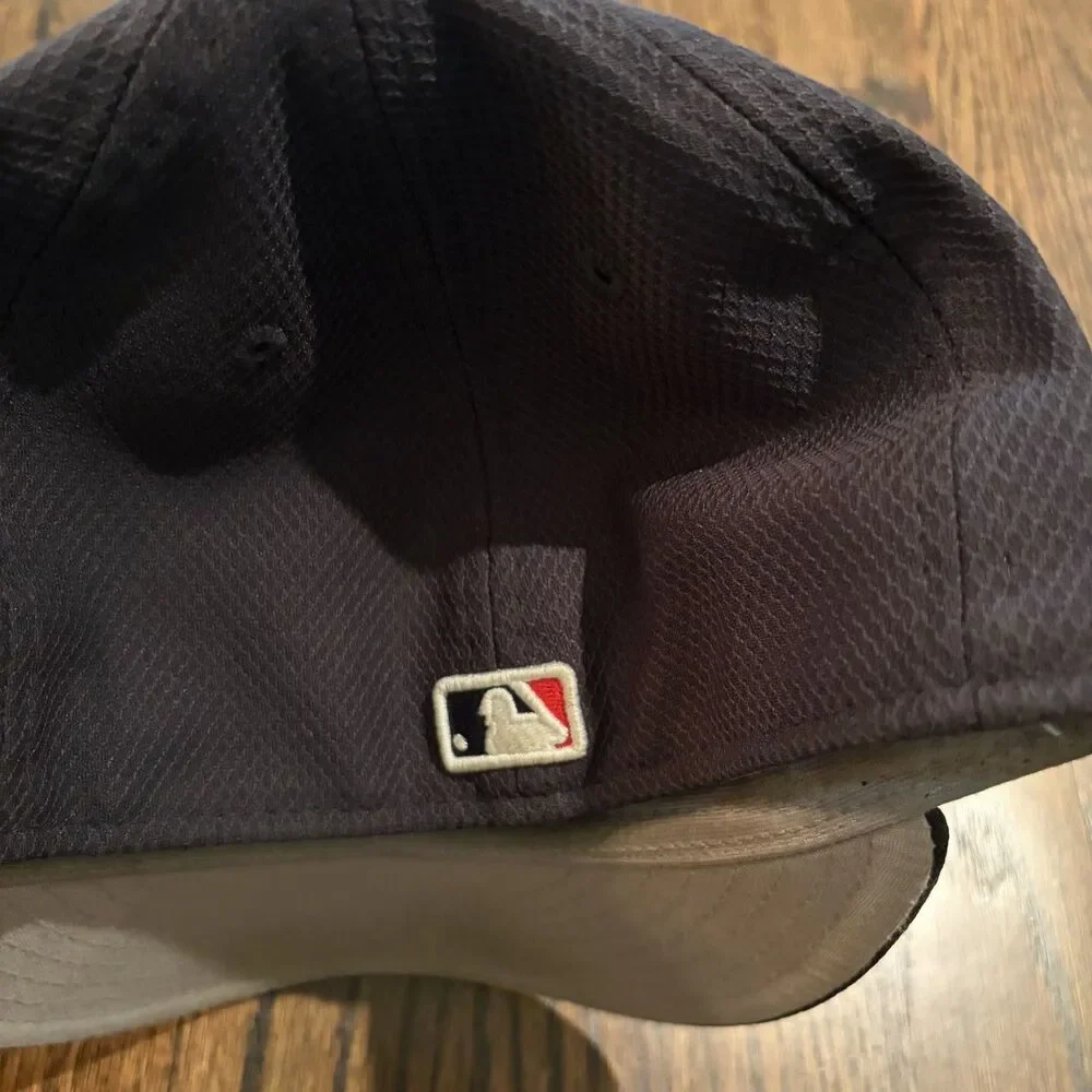 Atlanta Braves New Era Authentic Collection Hat Cap MLB Size 7 1/8 59Fifty